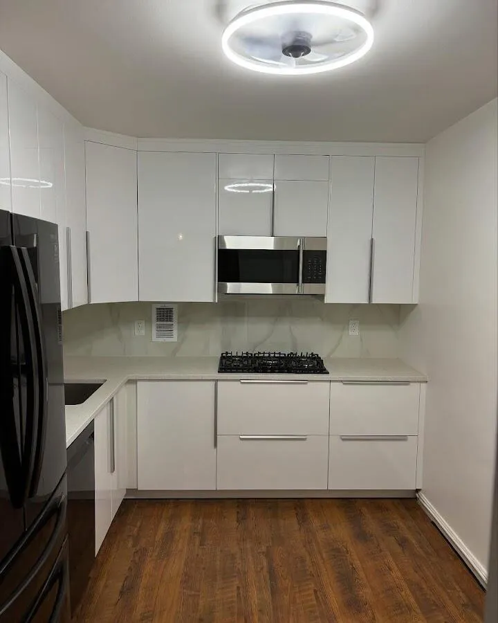 Renovated kitchen with quartz countertops in Montrose-Ghent